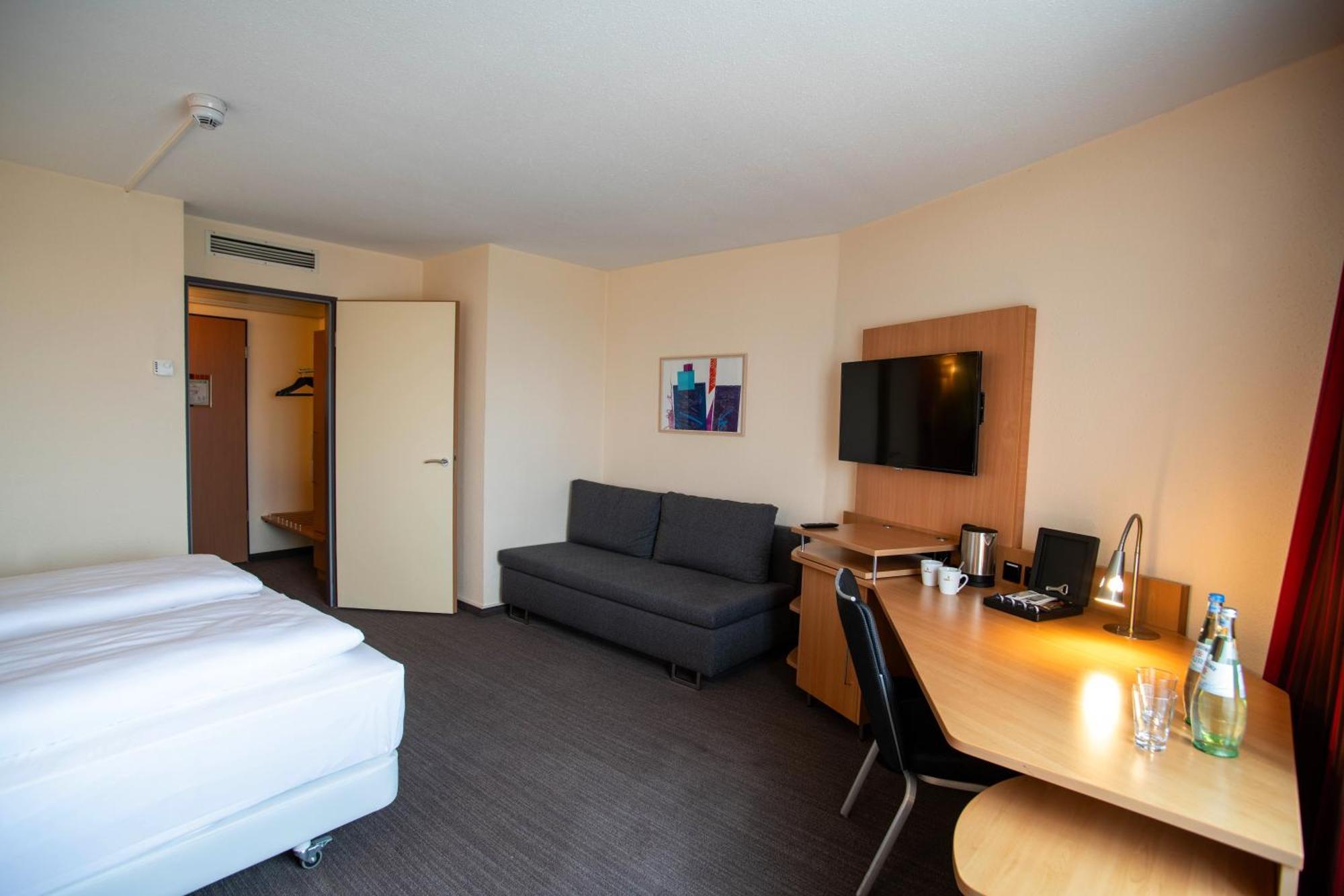 Best Western Conference Airporthotel Frankfurt Moerfelden Extérieur photo