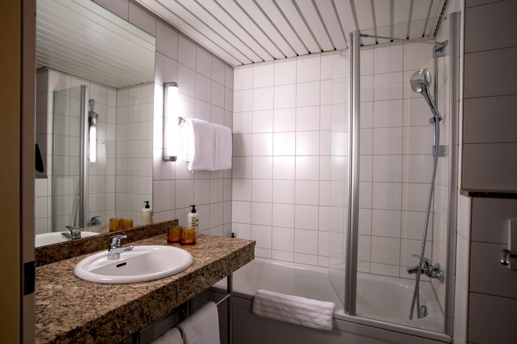 Best Western Conference Airporthotel Frankfurt Moerfelden Extérieur photo